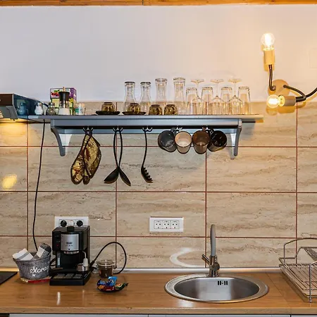 Apartman Snug - Private Parking Near Downtown Brassó
