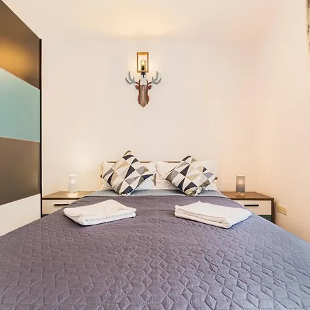 Snug - Private Parking Near Downtown *