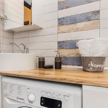 Snug - Private Parking Near Downtown *