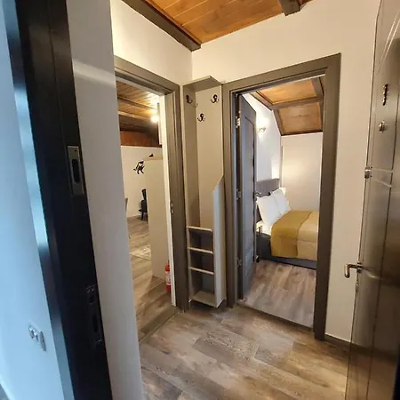 Apartment Snug - Private Parking Near Downtown *