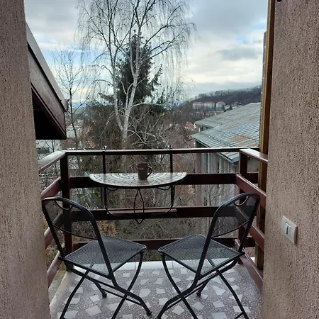 Snug - Private Parking Near Downtown *