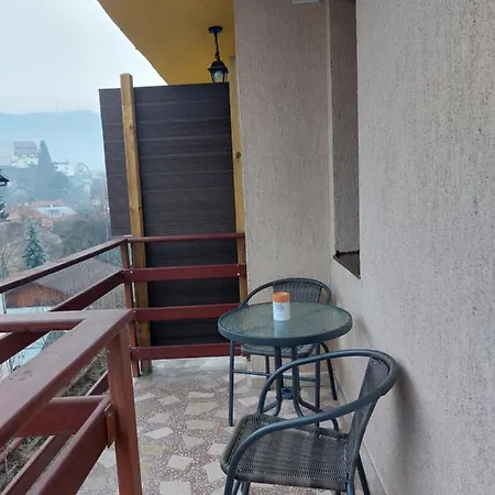 Appartamento Snug - Private Parking Near Downtown Braşov