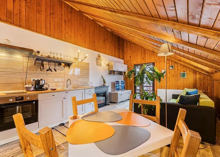 Snug - Private Parking Near Downtown *