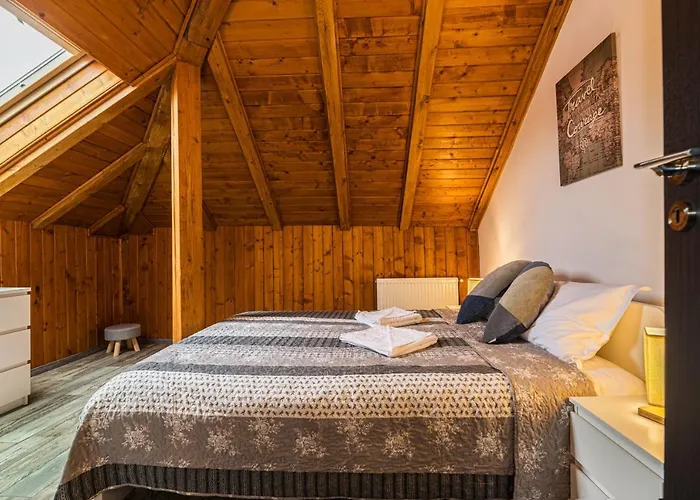 Snug - Private Parking Near Downtown Appartement