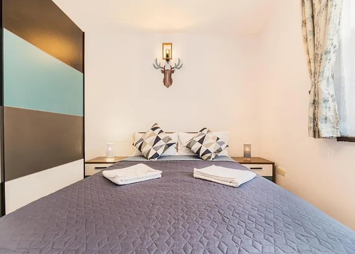 Snug - Private Parking Near Downtown *