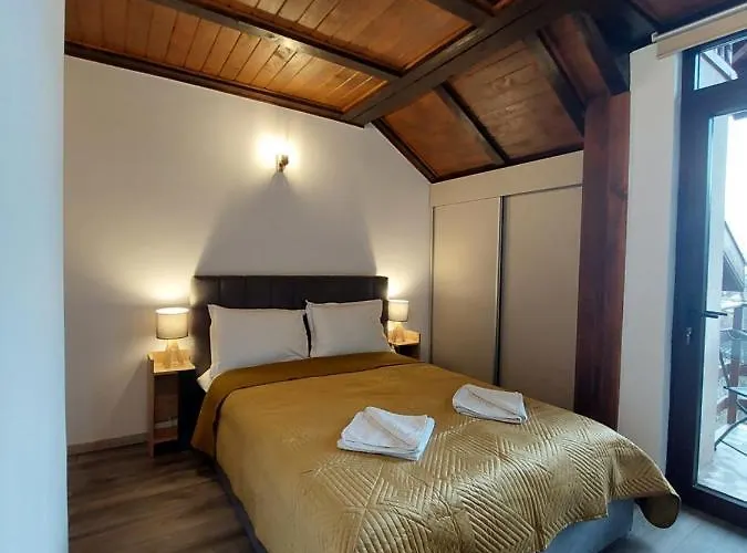 Snug - Private Parking Near Downtown Appartement Braşov