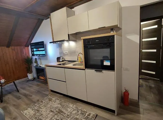 Apartment Snug - Private Parking Near Downtown