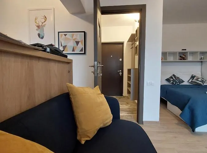 Apartment Snug - Private Parking Near Downtown